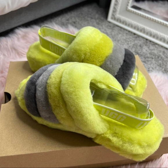 Fluff Yeah Ugg Slides - Picture 2 of 3